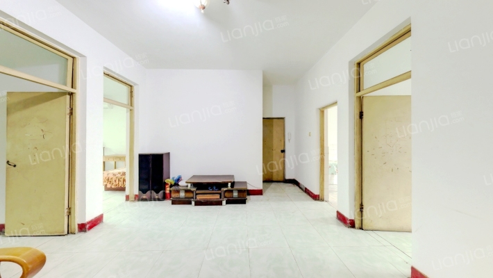 汽修厂家属楼二手房实景图