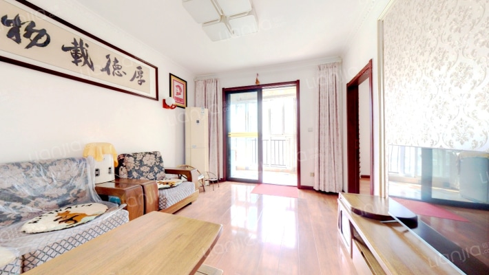 名士华府二手房实景图