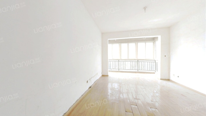 青云明珠二手房实景图