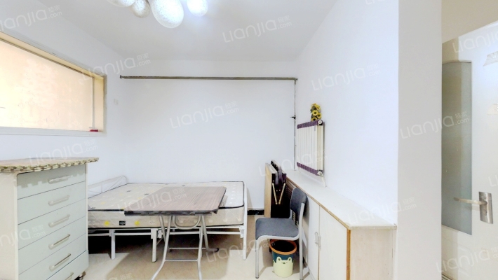 枣园安居小区西二手房实景图