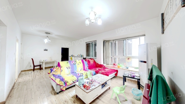 成大花园二手房实景图