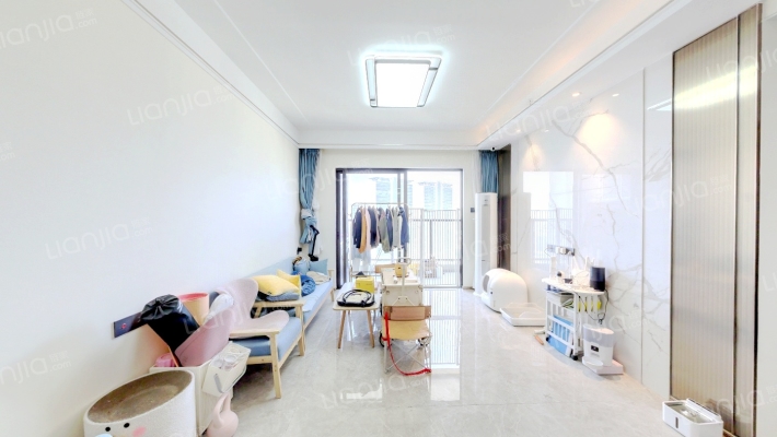 美的·华发天珀二手房实景图