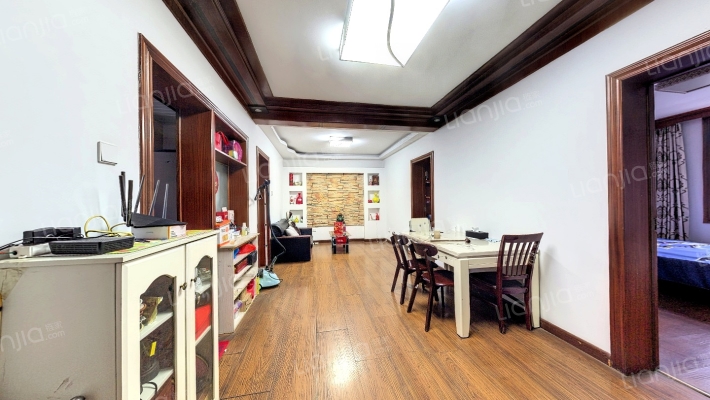 华建小区二手房实景图