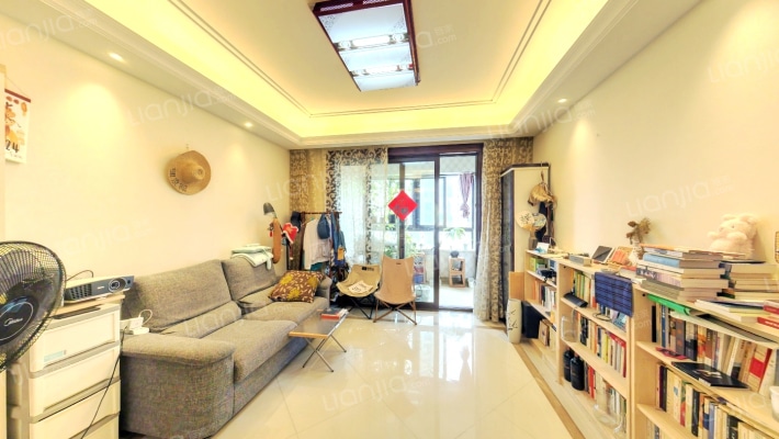 莱蒙水榭春天二手房实景图