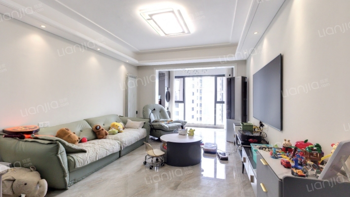 保利香颂五期二手房实景图