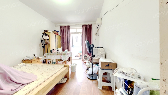 新浦花园二手房实景图