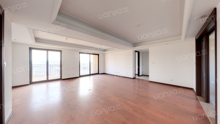 信达万科公望二手房实景图