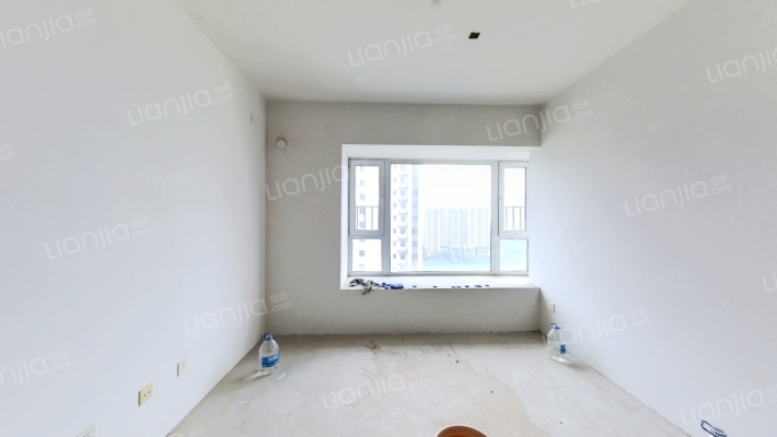 华发全运首府（固伦府）二手房实景图