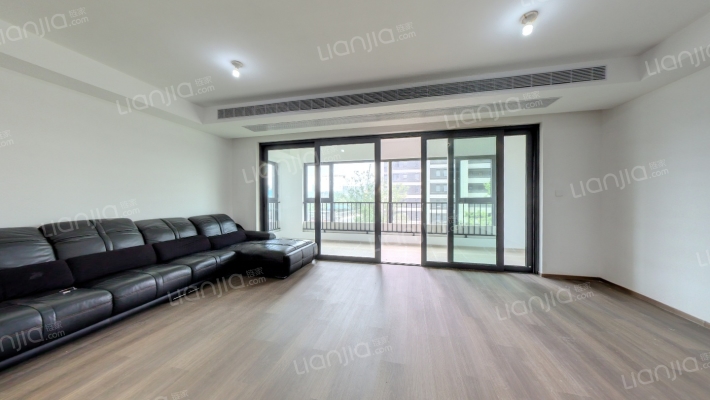 龙湖天璞二手房实景图