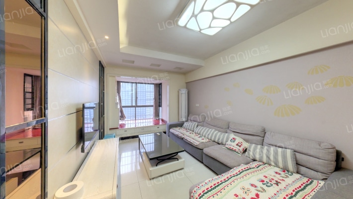 亚商国际二手房实景图