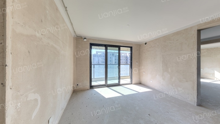 中南樾府二手房实景图