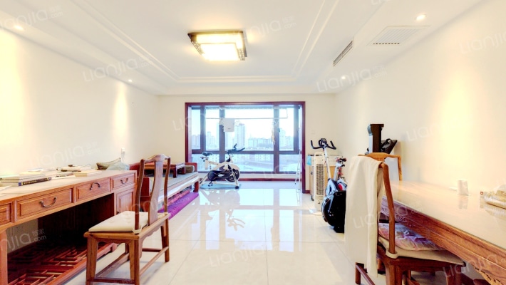 太阳国际公馆二手房实景图