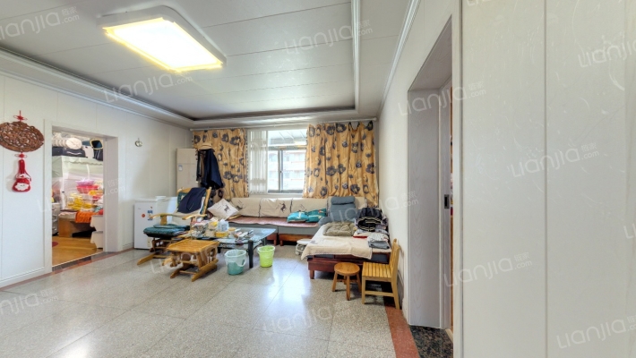 和燕路293号二手房实景图