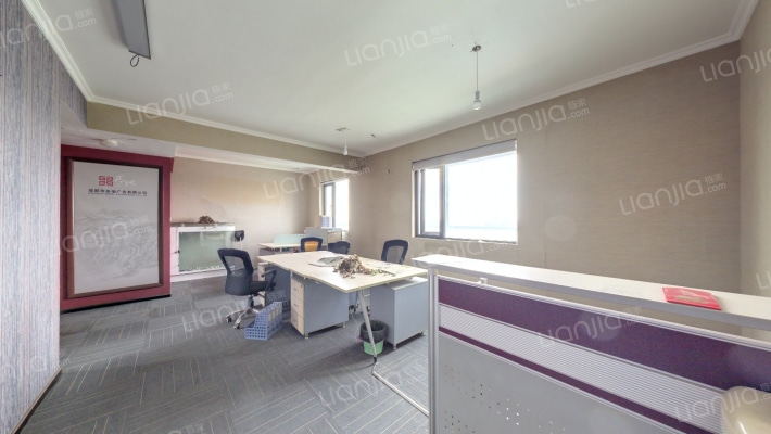 新南中心二手房实景图