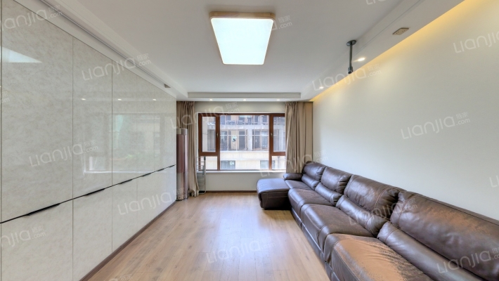 金辉中央云著二手房实景图