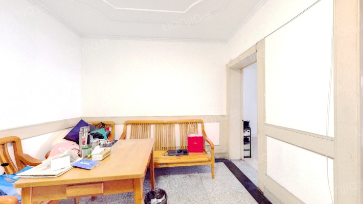 玉林南街10号二手房实景图