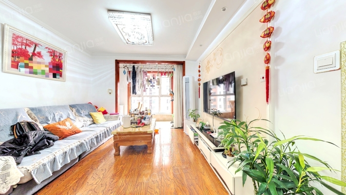 海尔鼎世华府A区二手房实景图