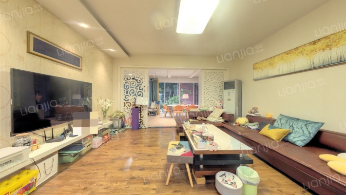 银海金岸二手房实景图