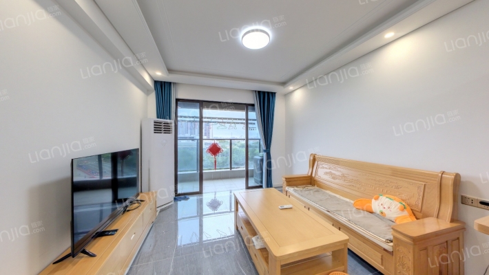 东实旗云花园二手房实景图