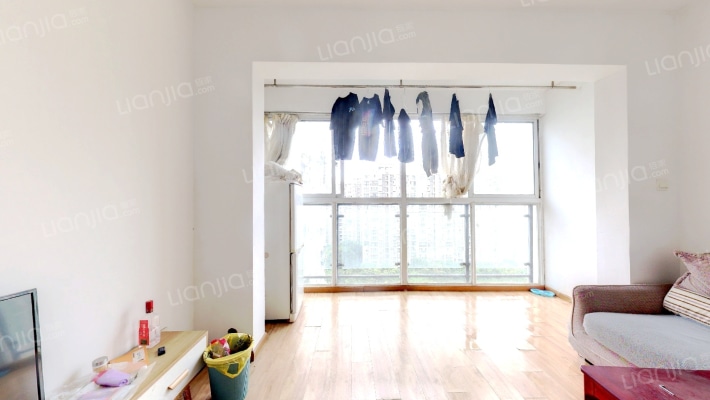 秀林苑西区二手房实景图