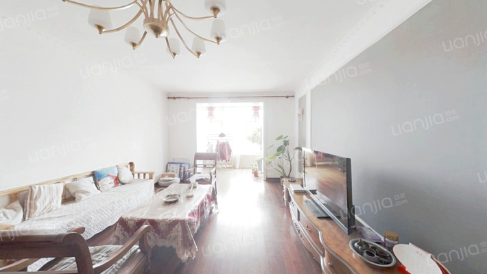 奔驰花园二手房实景图