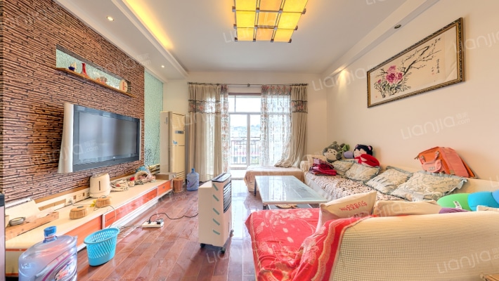 中天花园竹园二手房实景图