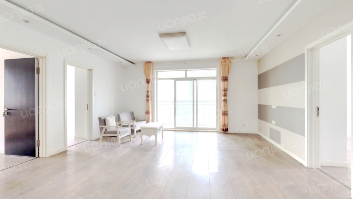 山水龙城·依山苑二手房实景图