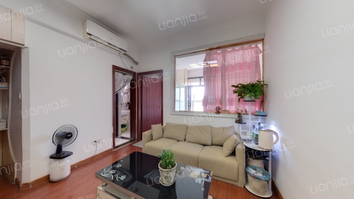 东衡爱地社区二手房实景图