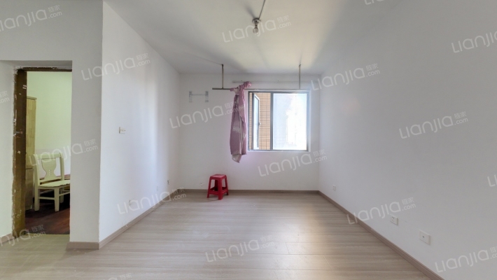 利港尚公馆二手房实景图