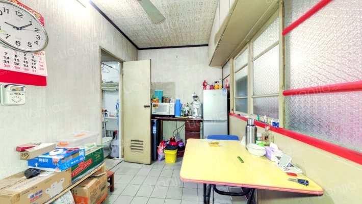 西华美路180弄二手房实景图