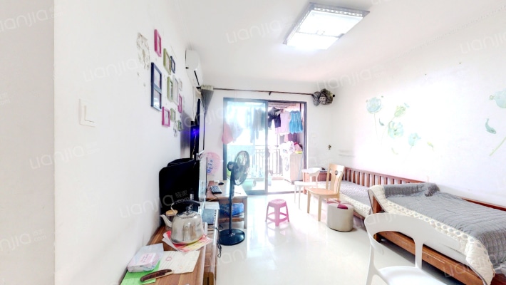 万科金域华庭二手房实景图