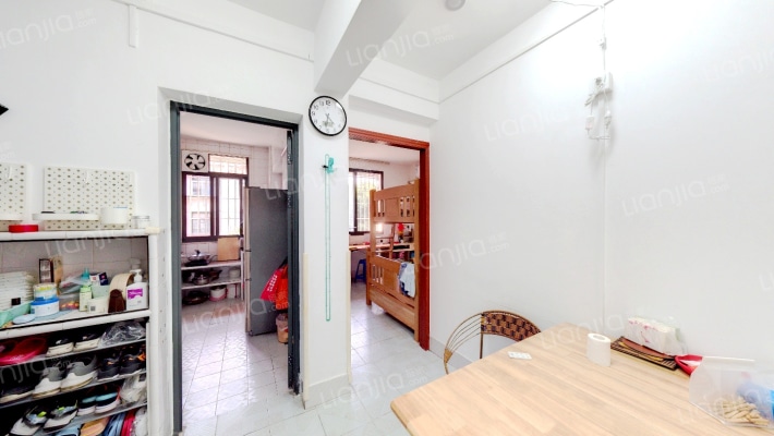 西洪路180号新村二手房实景图