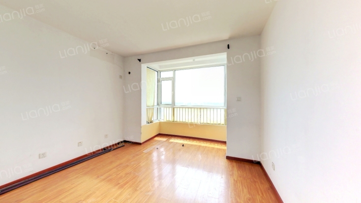 明发雅苑二手房实景图