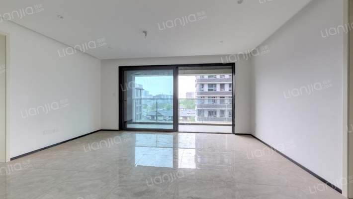 绿城·凤栖鹭鸣二手房实景图