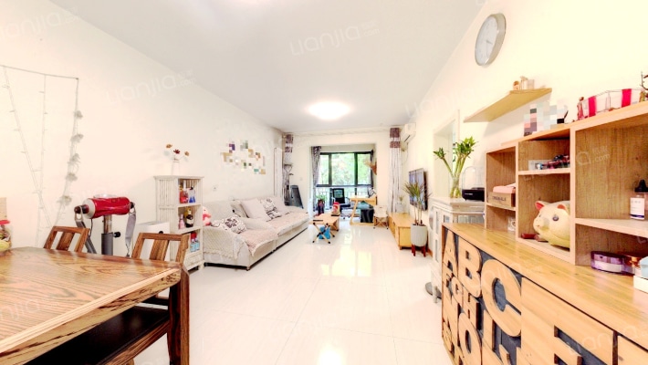 蓝郡名邸二手房实景图