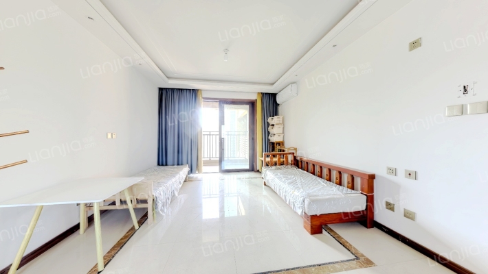 绿地澜庭三期二手房实景图