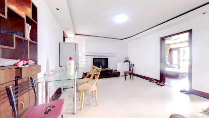 泰山花苑二手房实景图