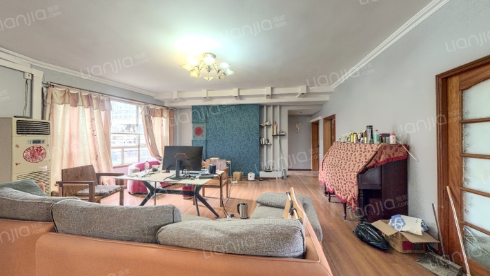 芳草地二手房实景图