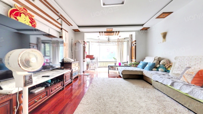 南八中路保工家苑二手房实景图