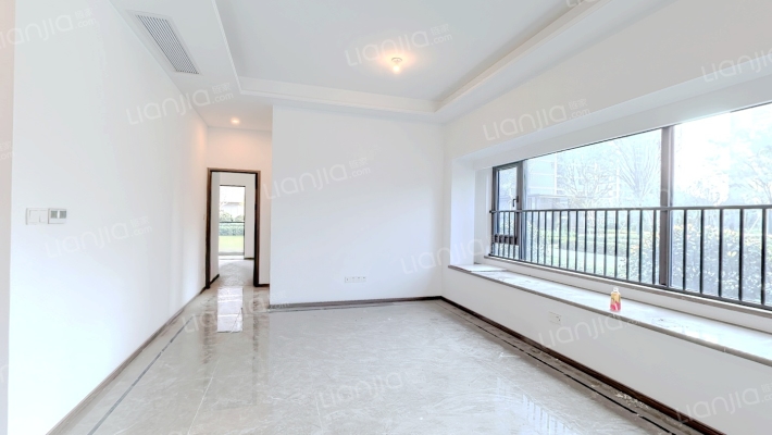 兴耀岚漫之城二手房实景图