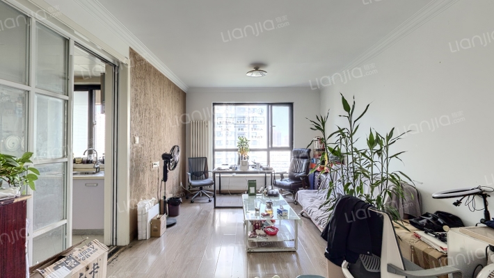 永恒理想世界一期二手房实景图