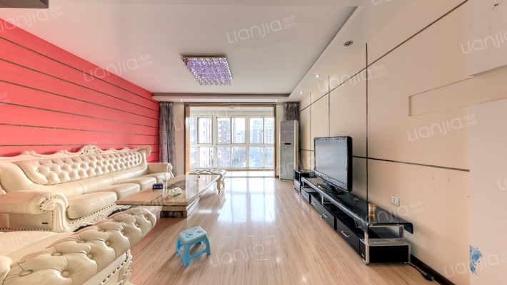 加州枫景二手房实景图