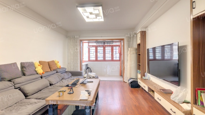 中航山水蓝天二手房实景图