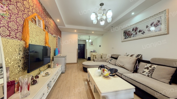 青城外滩二手房实景图