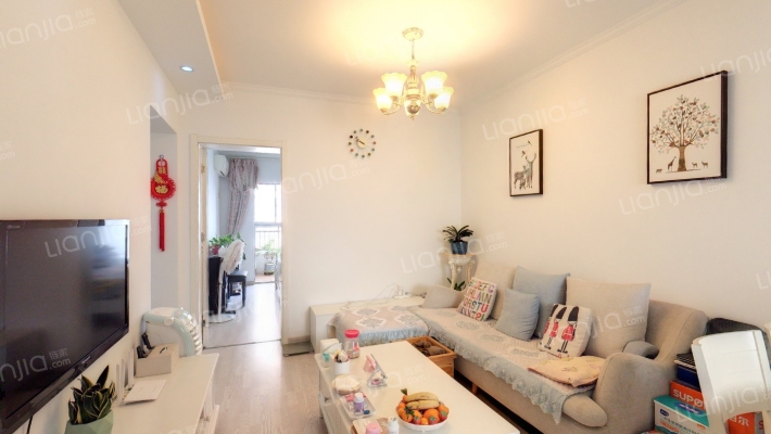 中央美域花园A区二手房实景图