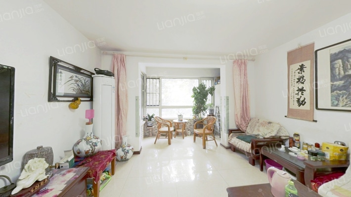 怡华馨园二手房实景图