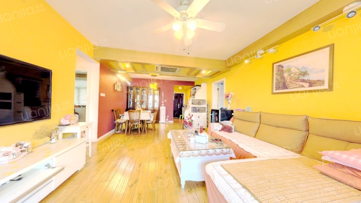 东方广场二手房实景图