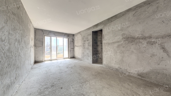 名杰华府二手房实景图