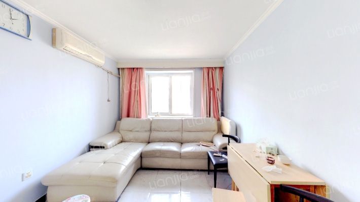 靖泰里二手房实景图