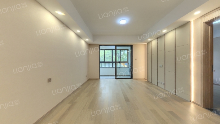 悦峰雅苑B区二手房实景图